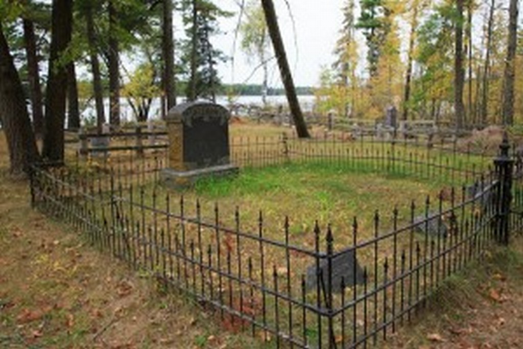 Pioneer Cemetery of Itasca State Park